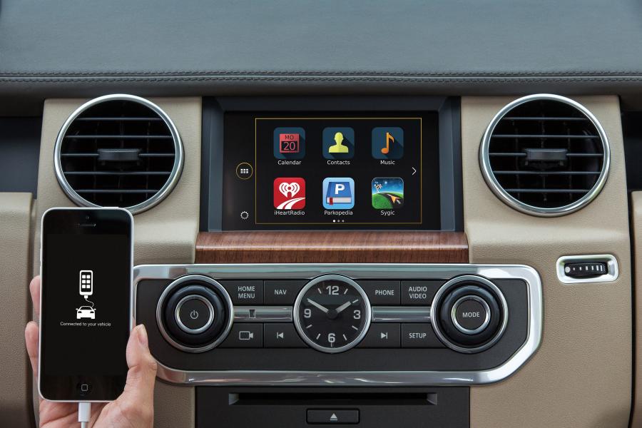  Land Rover Discovery 2015 года  (фото 18 из 22)